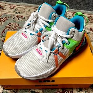 LeBron Witness VII